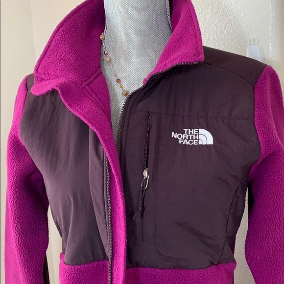 SOLD!! The North Face Women's Fleece Jacket Sz M - Picture 6 of 8